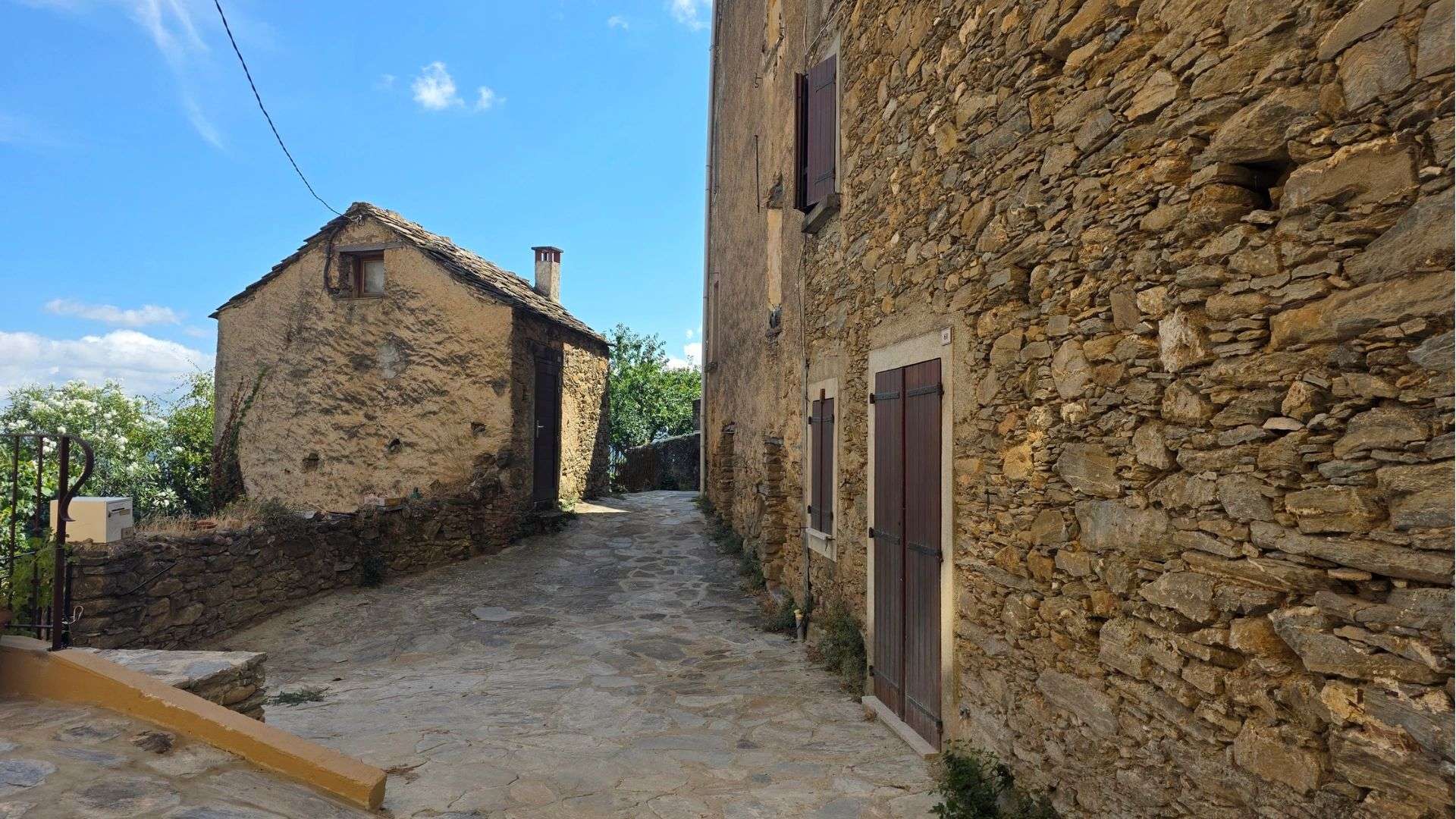Alt à définir