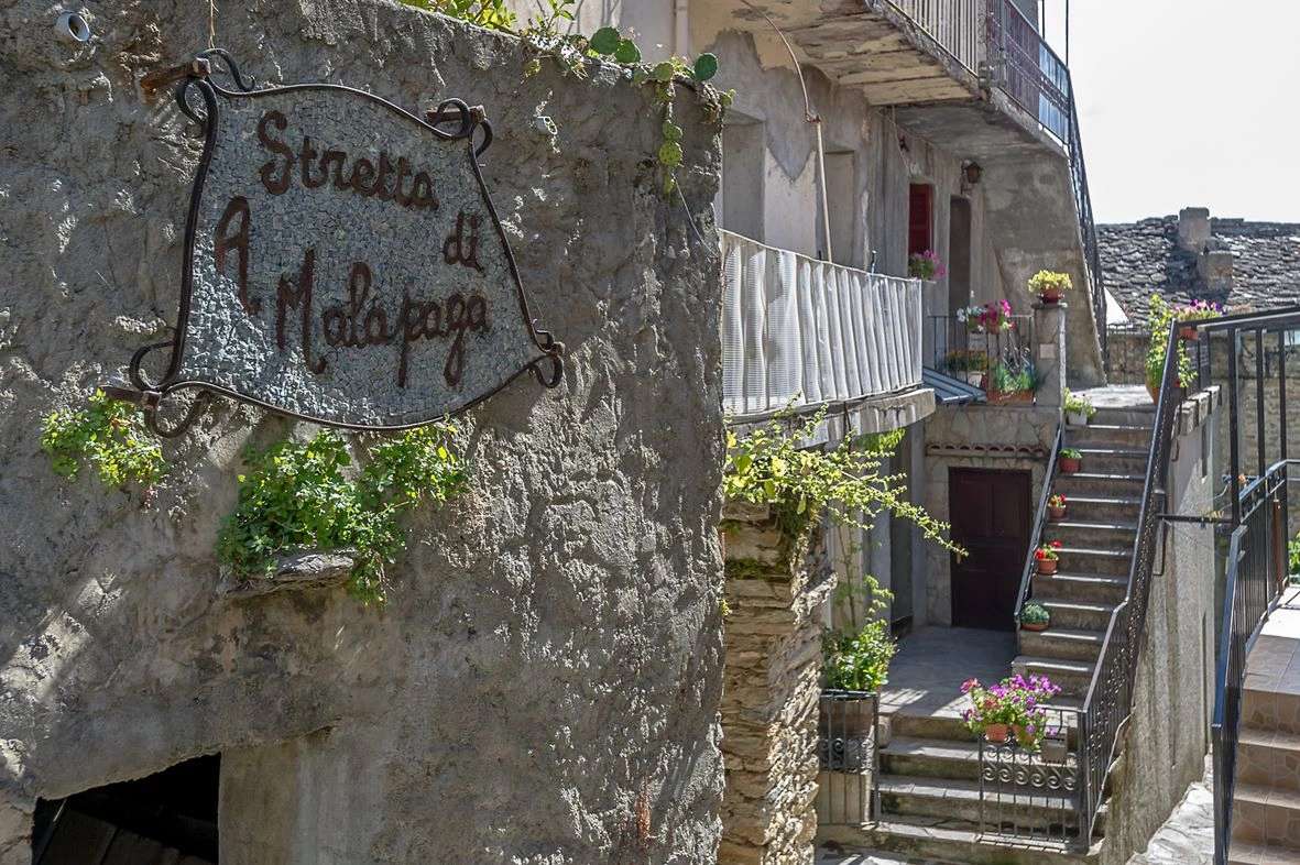 Alt à définir