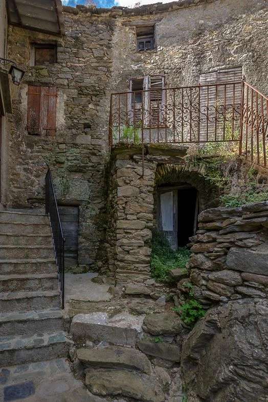 Alt à définir